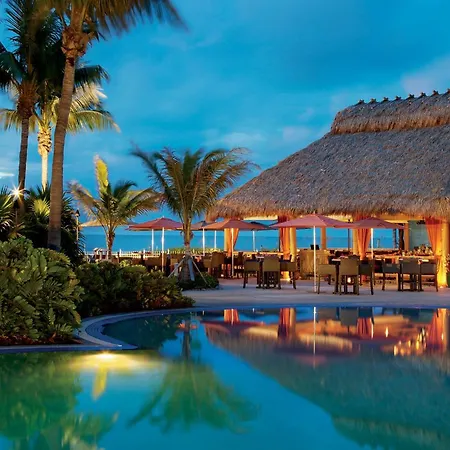 Lovely Deluxe Unit Located At Ritz Carlton - Key Biscayne!